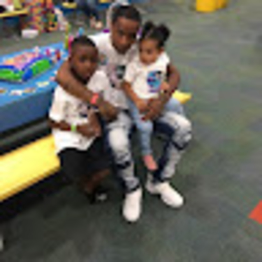 Meet your Posher, Sneakylink